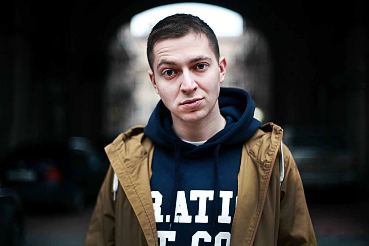 Слушать песню оксимирон последний. Oxxxymiron. Оксимирон последний звонок. Оксимирон ВАЛАКАС.