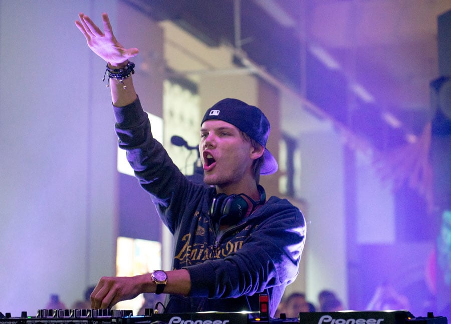      28-  Avicii -   