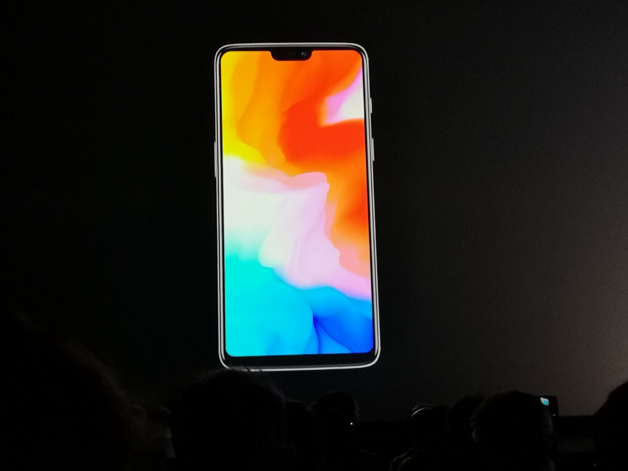 Презентован OnePlus 6: смартфон с «монобровью», стеклянным корпусом и  геймерским режимом. Тут – куча фото — Палач | Гаджеты, скидки и медиа