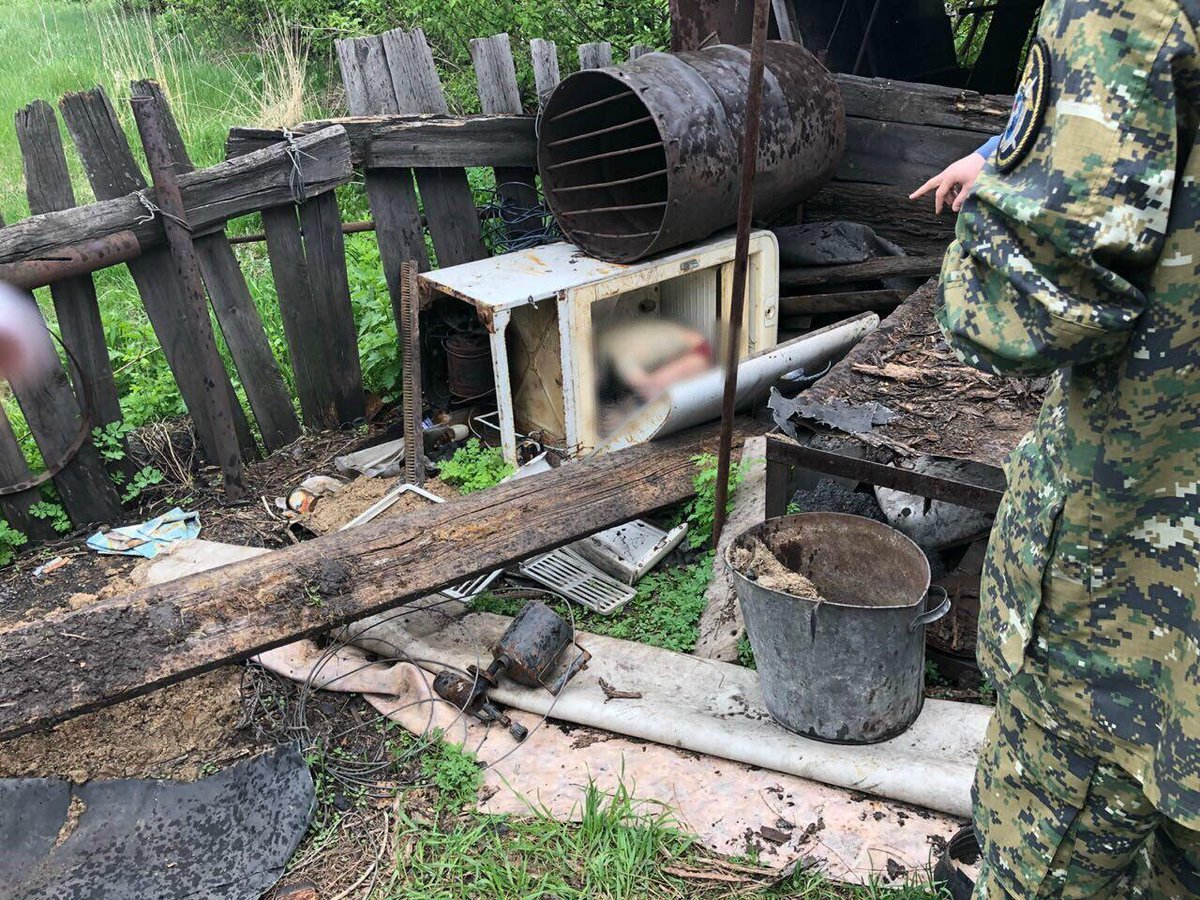 Нашли черта. Маша Перевозчикова в холодильнике. Пропала девочка в Белово. Девочку нашли в холодильнике в Белово. Маша Перевозчикова Белово.