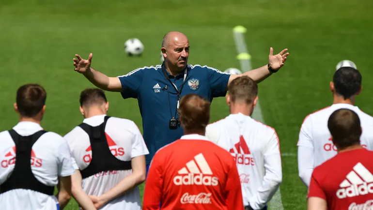 Эта сборная России – худшая в истории. Как выйти из группы на домашнем ЧМ?