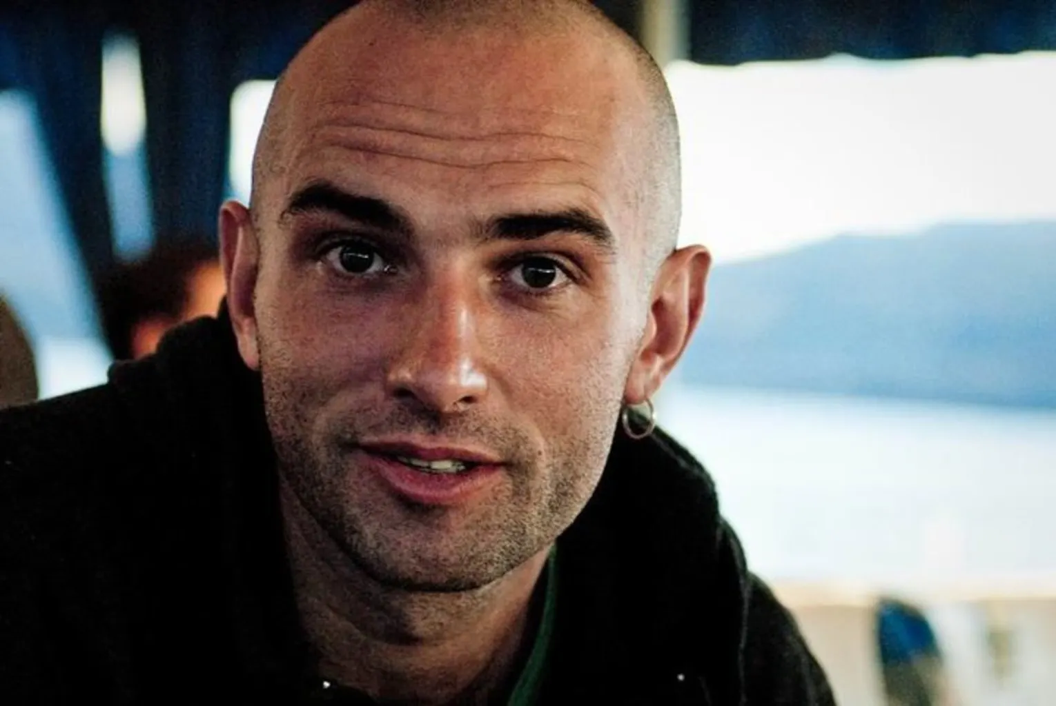 Украинский режиссер снял свой последний фильм: залез в бочку, включил камеру и застрелился