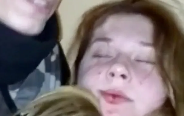 «Видишь камеру? Извиняйся!» Гатчинский отморозок Николай Варфоломеев бил школьников и девушек