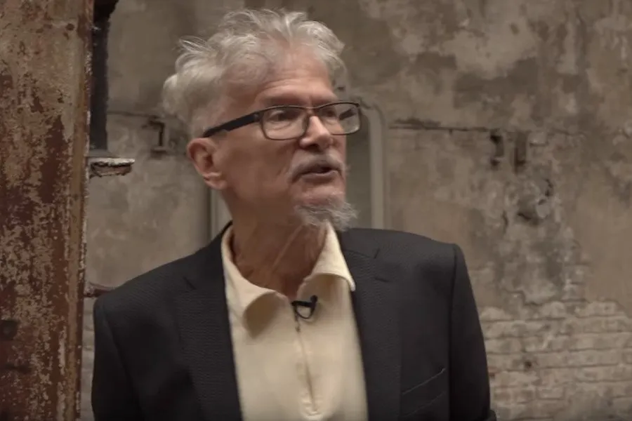 «Вы заслуживаете получить по морде». «вДудь» с Лимоновым – компенсация за провал с Доренко