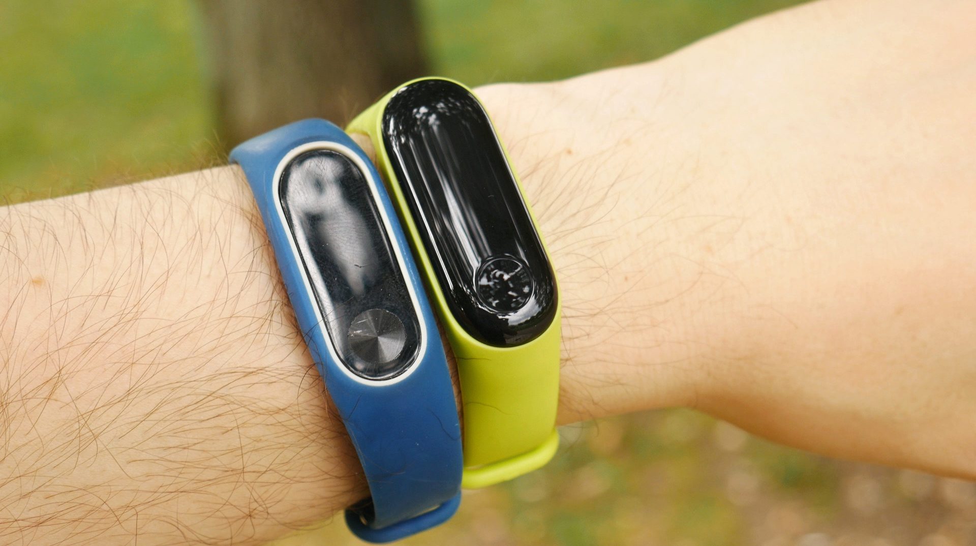 Mi band 9. Вилсаком mi Band. Ми бэнд 2 и 3. Mi Band 3 mi Band 2. Mi Band 2 vs mi Band 3.