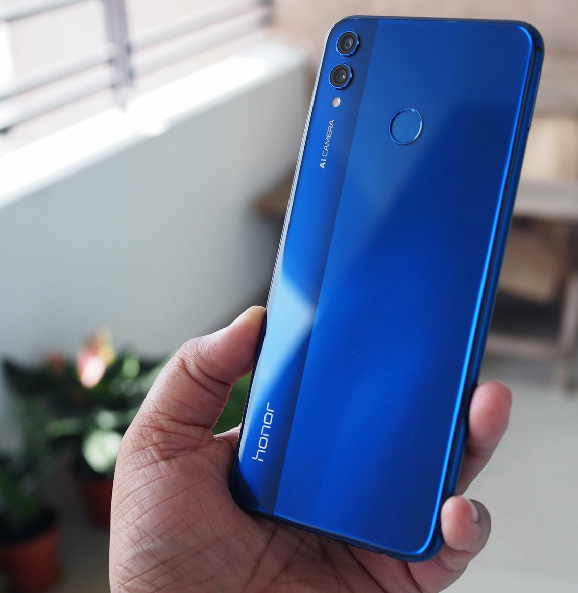 Отклеивается задняя крышка honor 8x почему