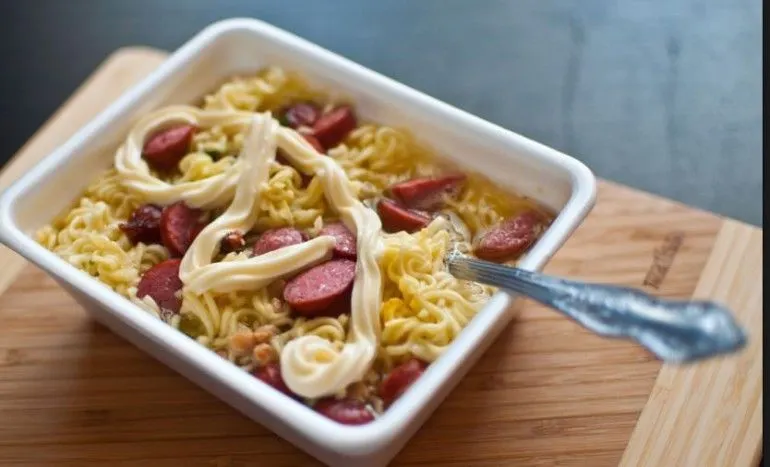 Оказывается, «Доширак» и другая лапша – почти не вредные. Как так?