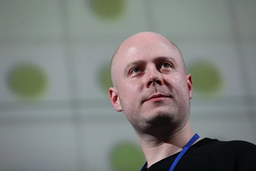 Главред «Медузы» Колпаков схватил жену коллеги за жопу. Теперь главред отстранен