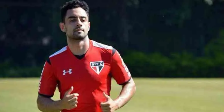 ﻿Футболист насиловал чужую милфу и хвастался друзьям. Остался без яиц и жизни