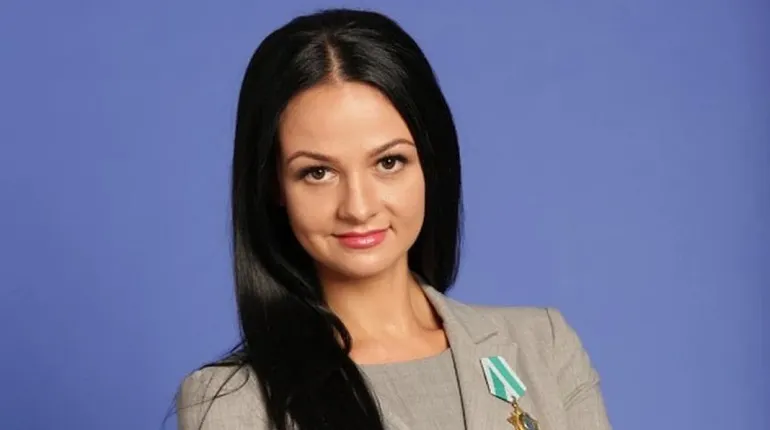 Глацких не уволят. Она продолжит пахать за трикопеечную зарплату