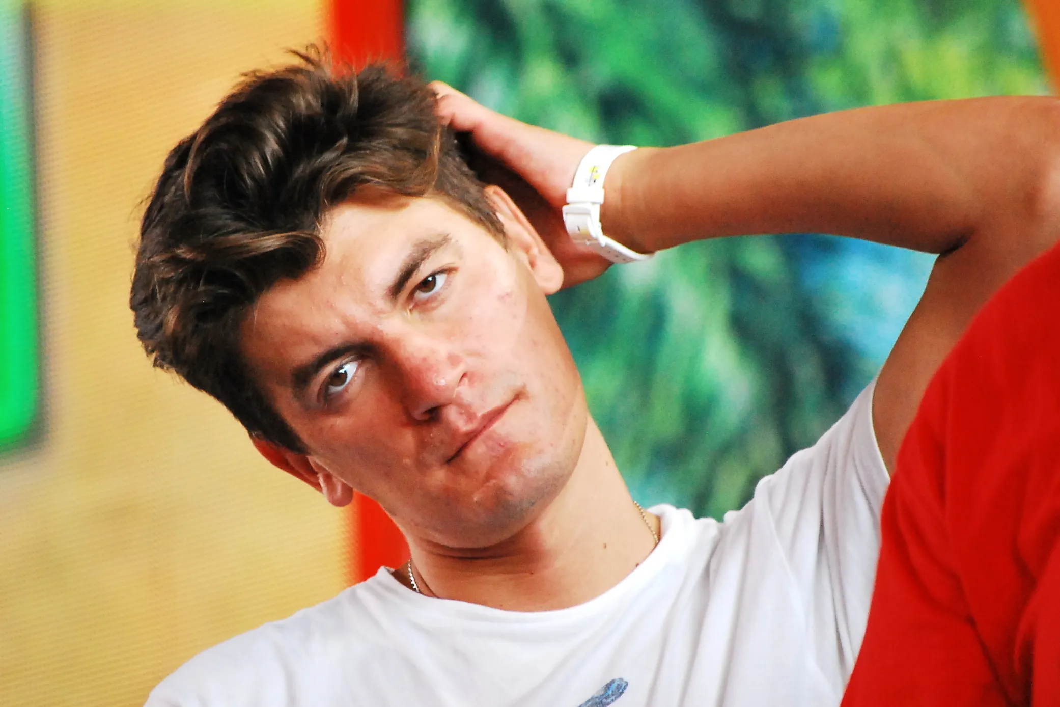 Гудков пришел в Comment Out и оставил коммент под видосом Рудковской. Ее фанаты разорвали Александра