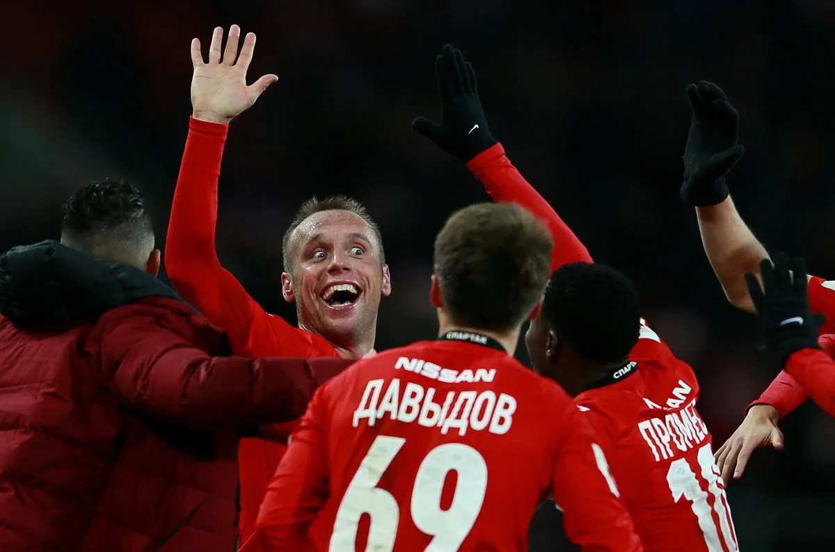 «Поеду в Грозный играть, зарплата будет 30 тысяч». Три причины, почему Глушаков уже похоронил свою карьеру