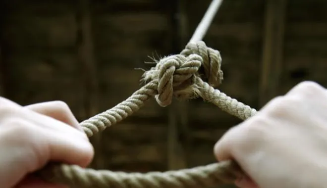 16-летняя девочка выпилилась из-за лишнего веса. Перед смертью оставила реально толстый намек