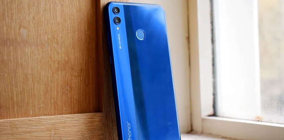 Honor и русские продавцы запустили очередную аферу. Встречайте премиальный 8X