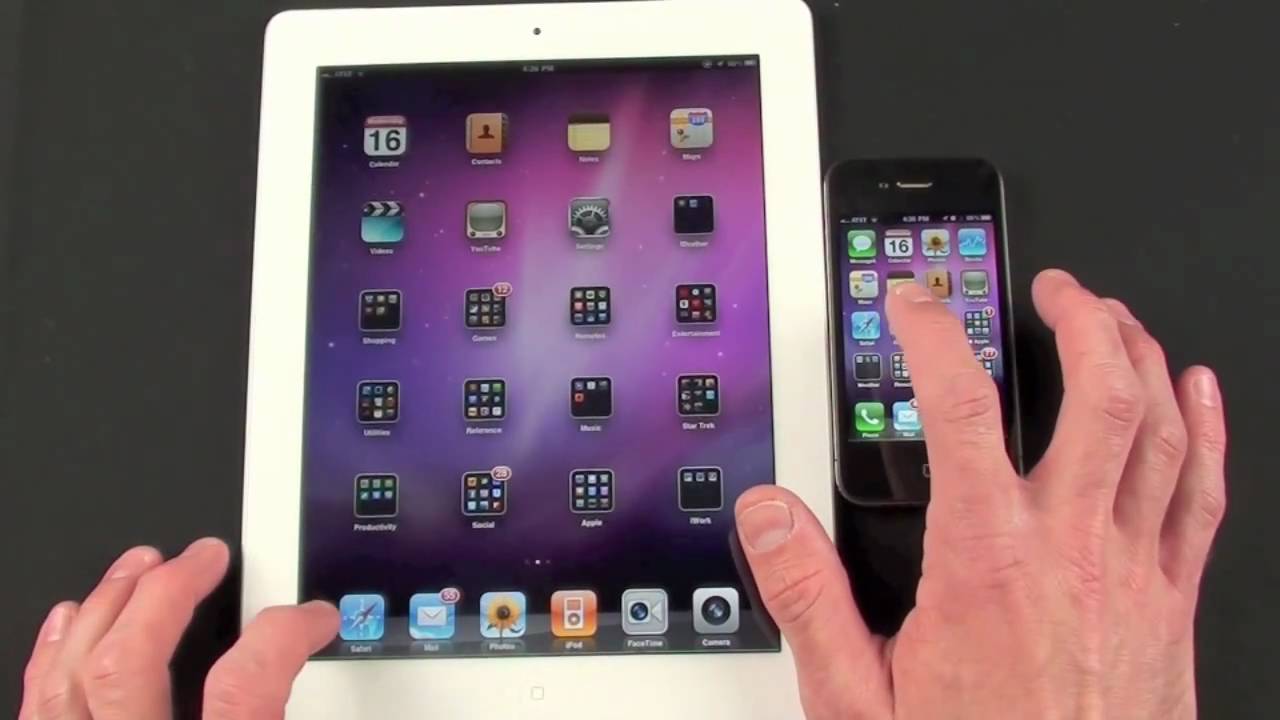 Через ipad. Айпад спустя год. Iphone 4 vs IPAD 1. IPAD White vs Black. IPAD Speed.