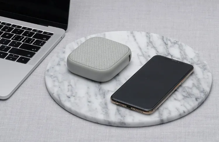 Xiaomi выпустила лучший Qi-пауэрбанк. Он может заряжать до трех устройств одновременно