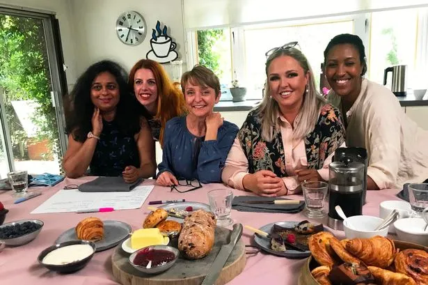 Пятерым мамашам не понравилась порнушка, которую смотрят их дети. Теперь мамки запишут свое видео