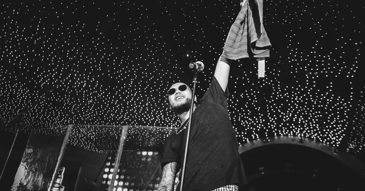 Скриптонит устроил дебош на сцене и сорвал свой же концерт. А потом извинился