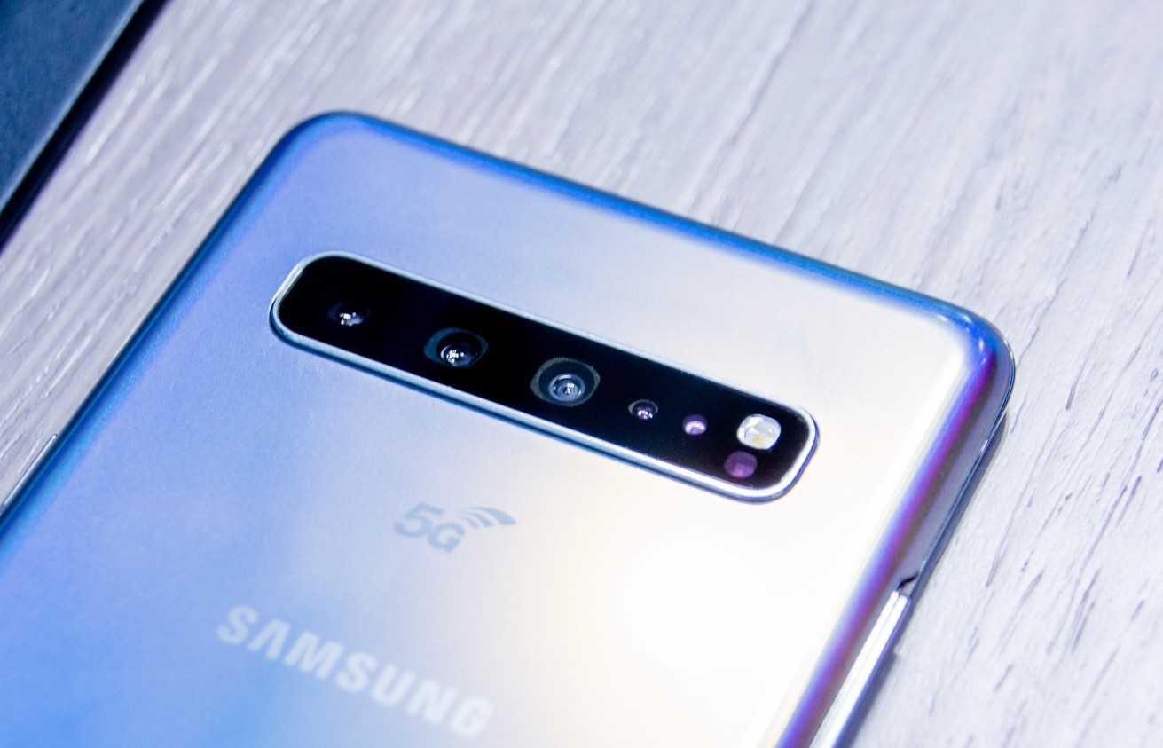 Samsung Galaxy S10 5G – лучший видеофон в истории. Он порвал все модели  Huawei — Палач | Гаджеты, скидки и медиа