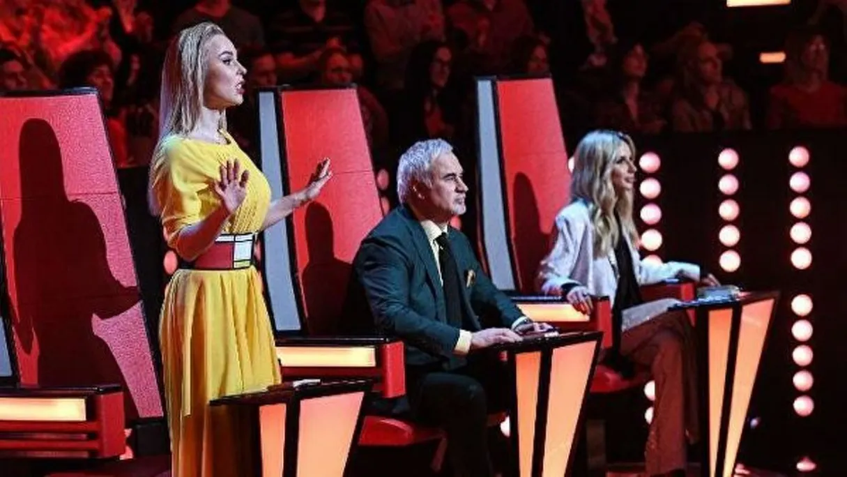 В «Голосе» постоянно махинации с SMS. Но возмущает всех только дочь Алсу