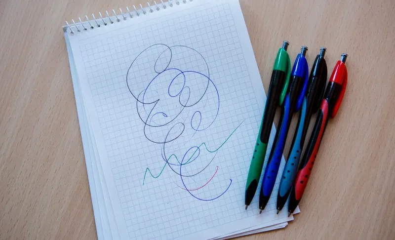 Студия Лебедева представила очередной логотип за 100 тысяч. Это просто каракули