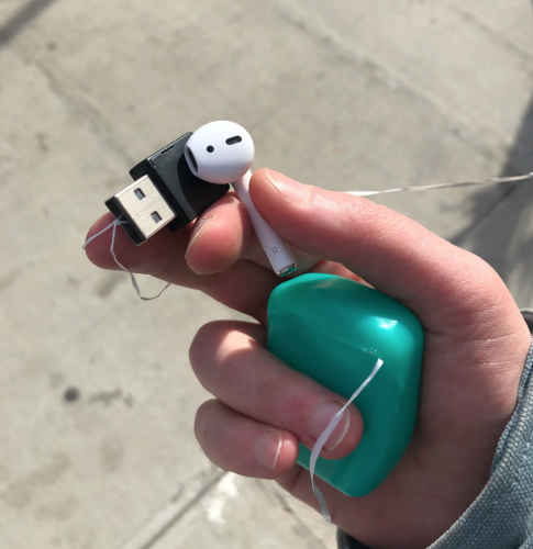 Airpods упали в воду