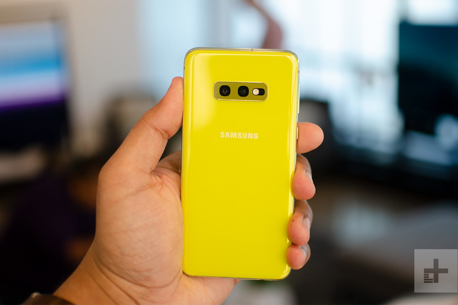 Желтый е. Samsung Galaxy s10e. Samsung Galaxy s10e Yellow. Samsung Galaxy s10 Yellow. Самсунг с10е желтый.