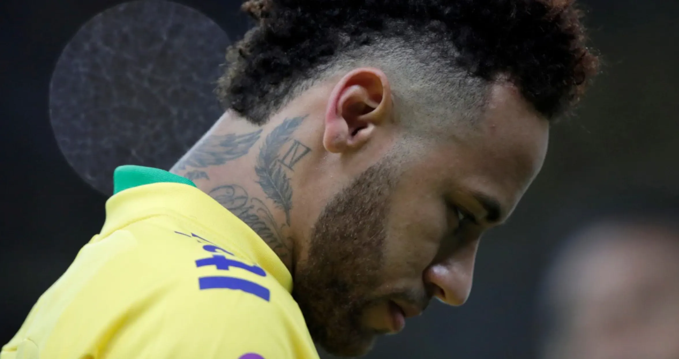 От Неймара уходят спонсоры. Из-за секса с девушкой футболист может потерять контракт с Mastercard