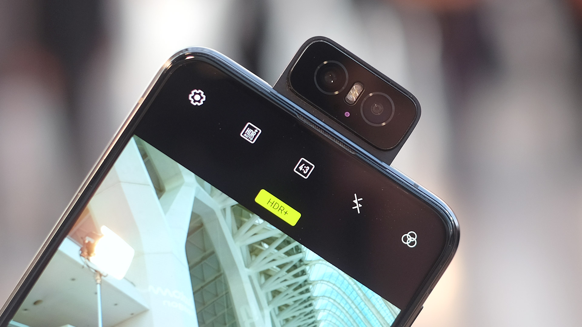 Андроид с хорошей камерой. ASUS Zenfone с выдвижной камерой. ASUS Zenfone 6 2019. Асус зенфон 6 камера. ASUS Zenfone 6 Flip.