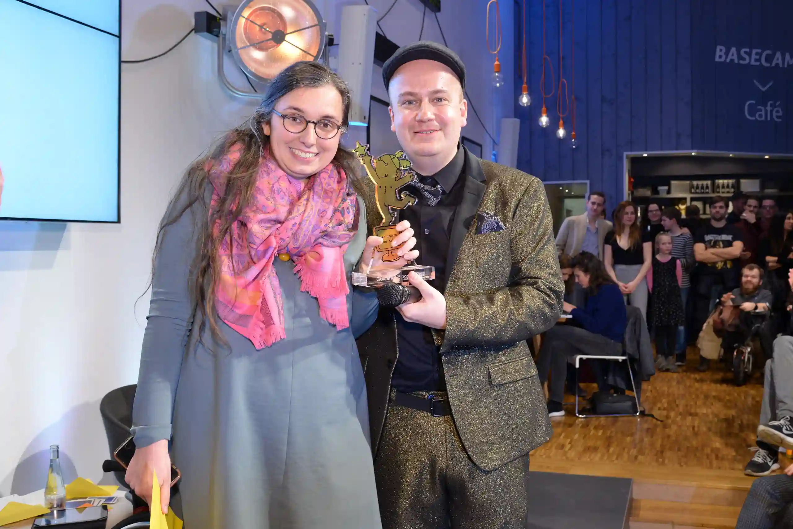 Немецкая блогерша придумала еврейские корни и фейки о Холокосте. Ее жестоко разоблачили