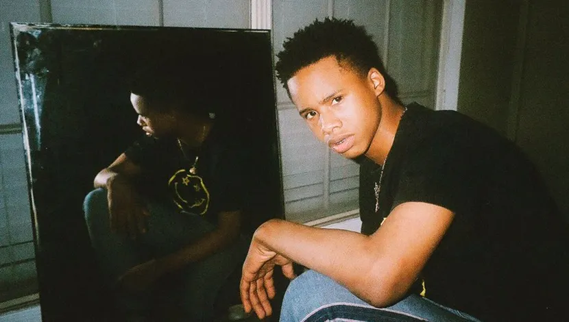 Рэпера Tay-K приговорили к 55 годам тюрьмы. На заседании судья показывал клип на его песню