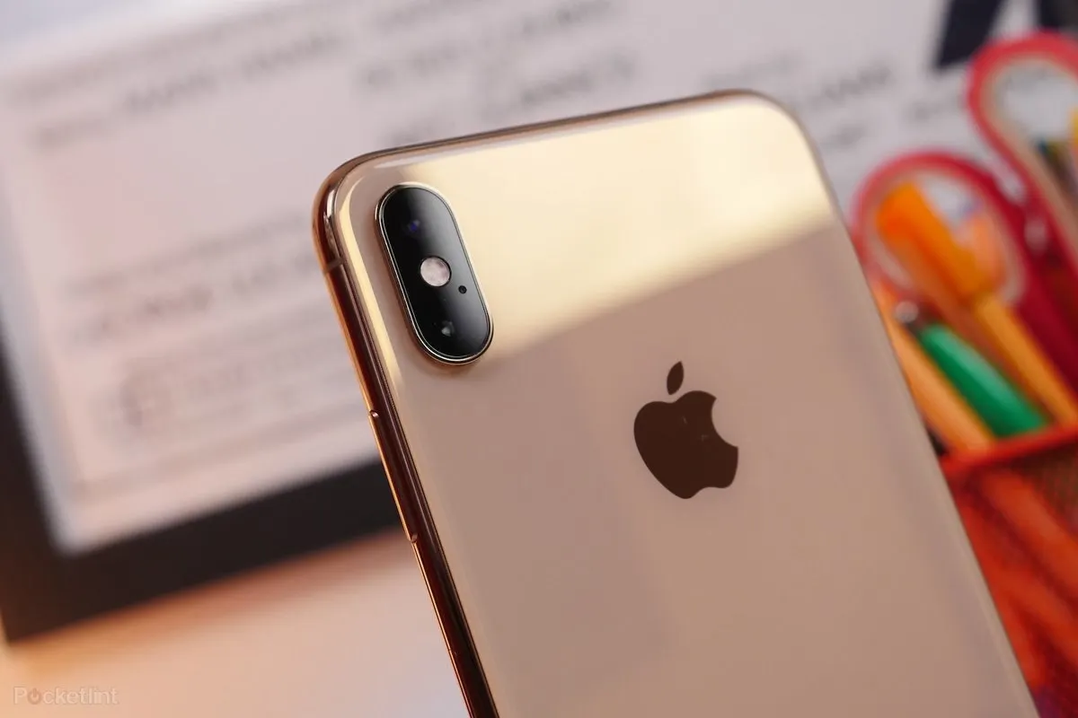 Тим Кук продолжит позориться. iPhone 11 получат ультрамедленный адаптер для зарядки