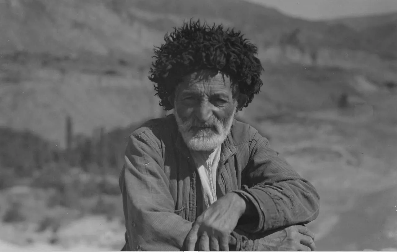 Дагестанский чиновник подделал возраст ради пенсии. Стал старше на 34 года