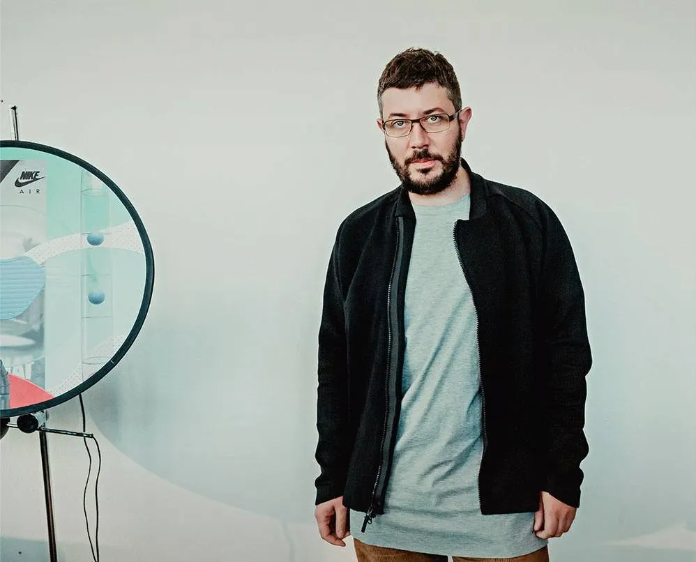 Артемий Лебедев сделал кроссовки с Asics. Это коллаб, посвященный московскому метро