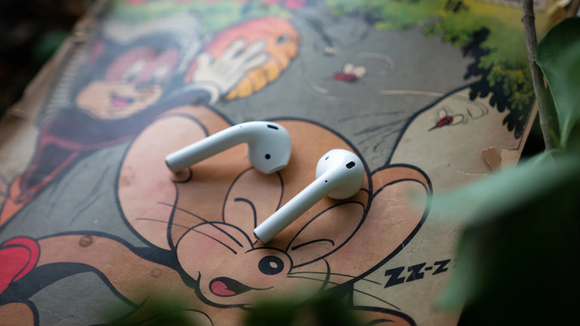 AirPods выпадают из ушей. А потом их грызут крысы в метро