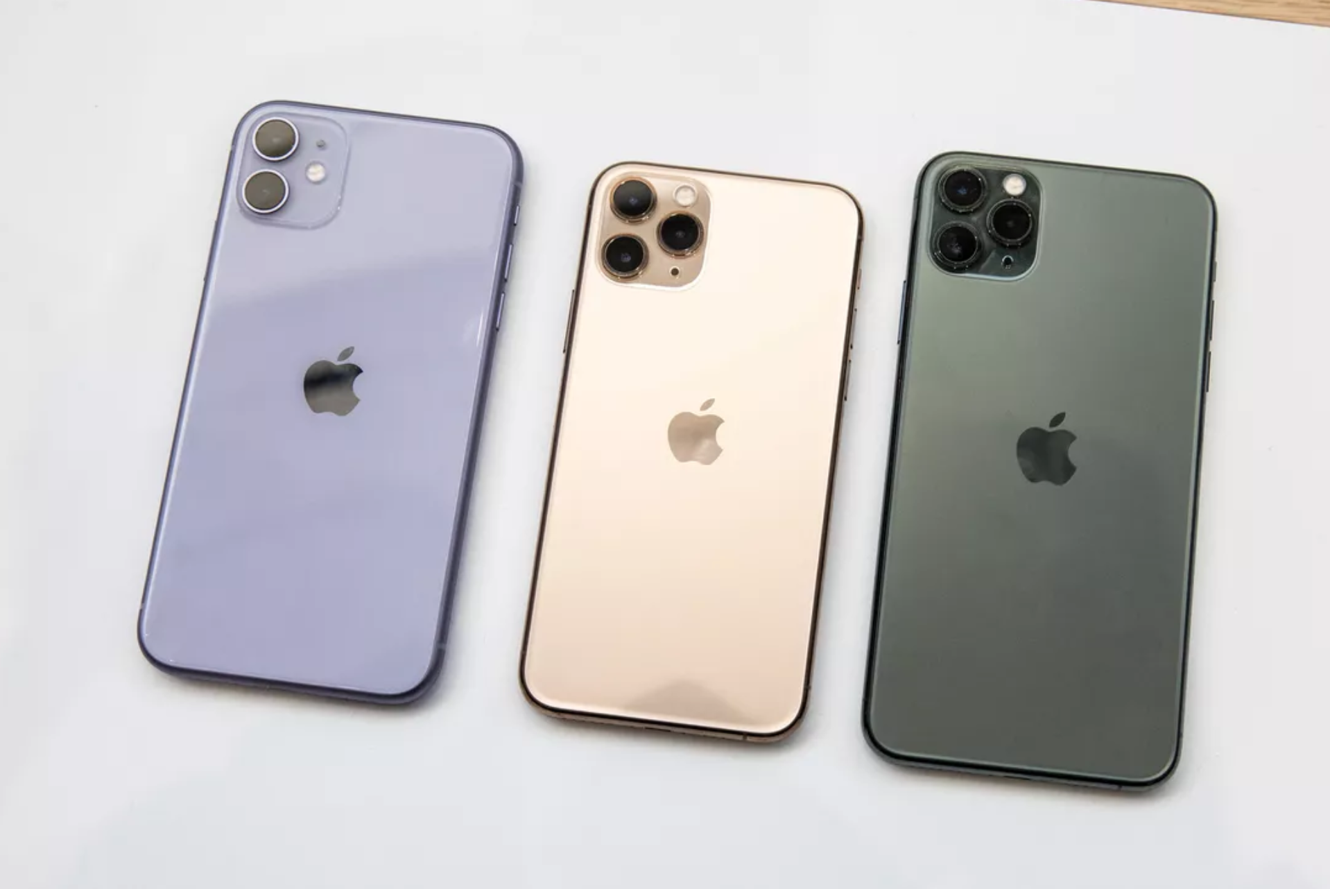 Дешевый iPhone 11 оказался мощнее флагмана за 90 тысяч рублей. Как так? —  Палач | Гаджеты, скидки и медиа