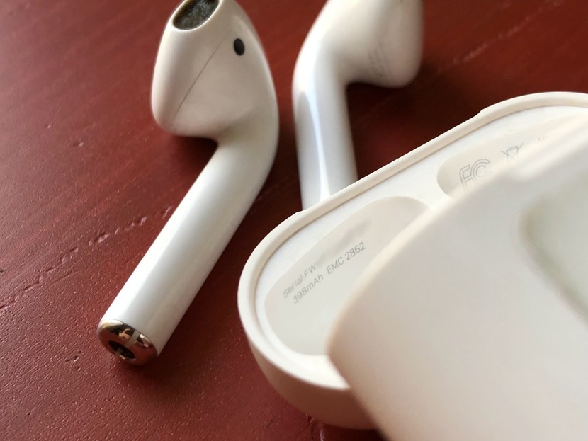 На каком расстоянии работают airpods