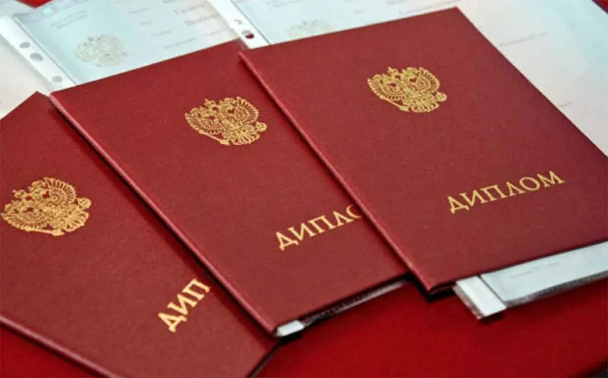 В Челябинске суд не снял с выборов кандидата с поддельным дипломом. Он купил документ, чтобы порадовать маму