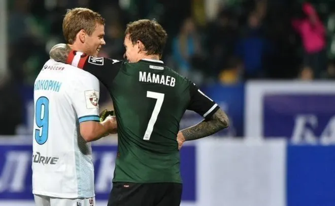 Кокорин и Мамаев на свободе. Их машина так спешила домой, что наехала на журналиста