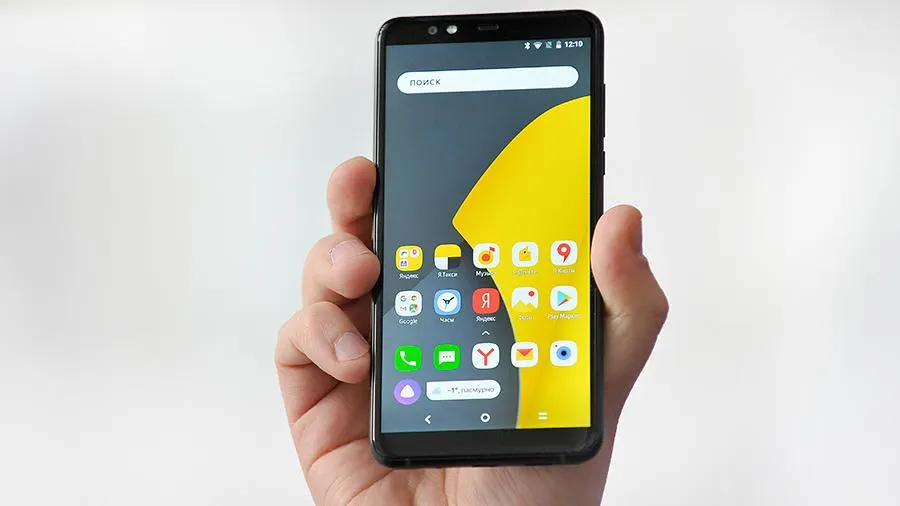 «Яндекс.Телефон» отдают за гроши в «М.Видео». Он рвет даже Xiaomi