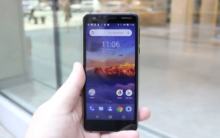 Крутой бюджетник Nokia распродают в «Эльдорадо» за 5 тысяч рублей. Лучший вариант за такие деньги