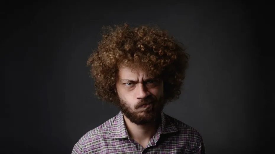 «За что я ненавижу Лужкова». Блогер Илья Варламов танцует на костях покойного мэра