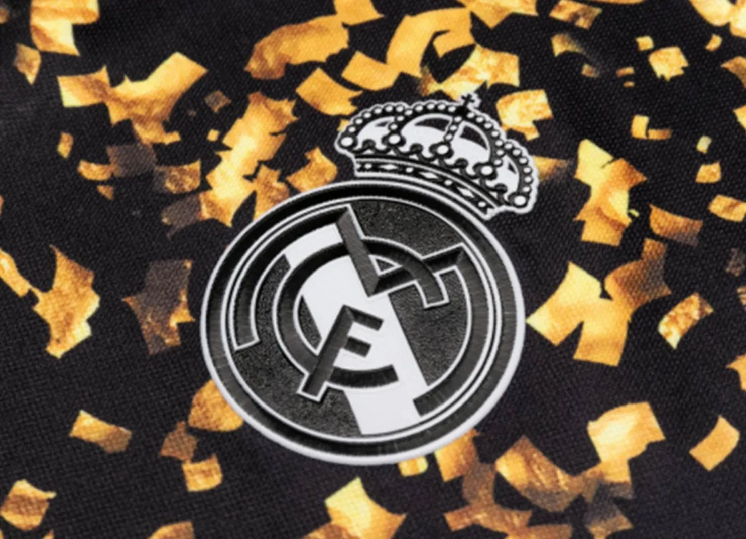 Новую форму «Реала» посвятили киберфутболу. Её можно будет купить и в магазине, и в FIFA 2020