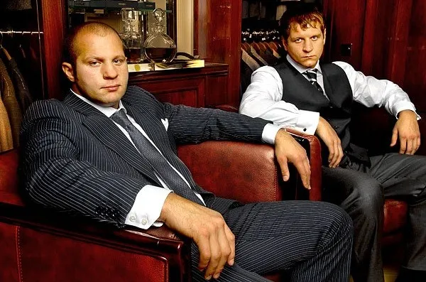 «Без Федора Александр до сих пор бы сидел». Боец Харитонов рассудил братьев Емельяненко