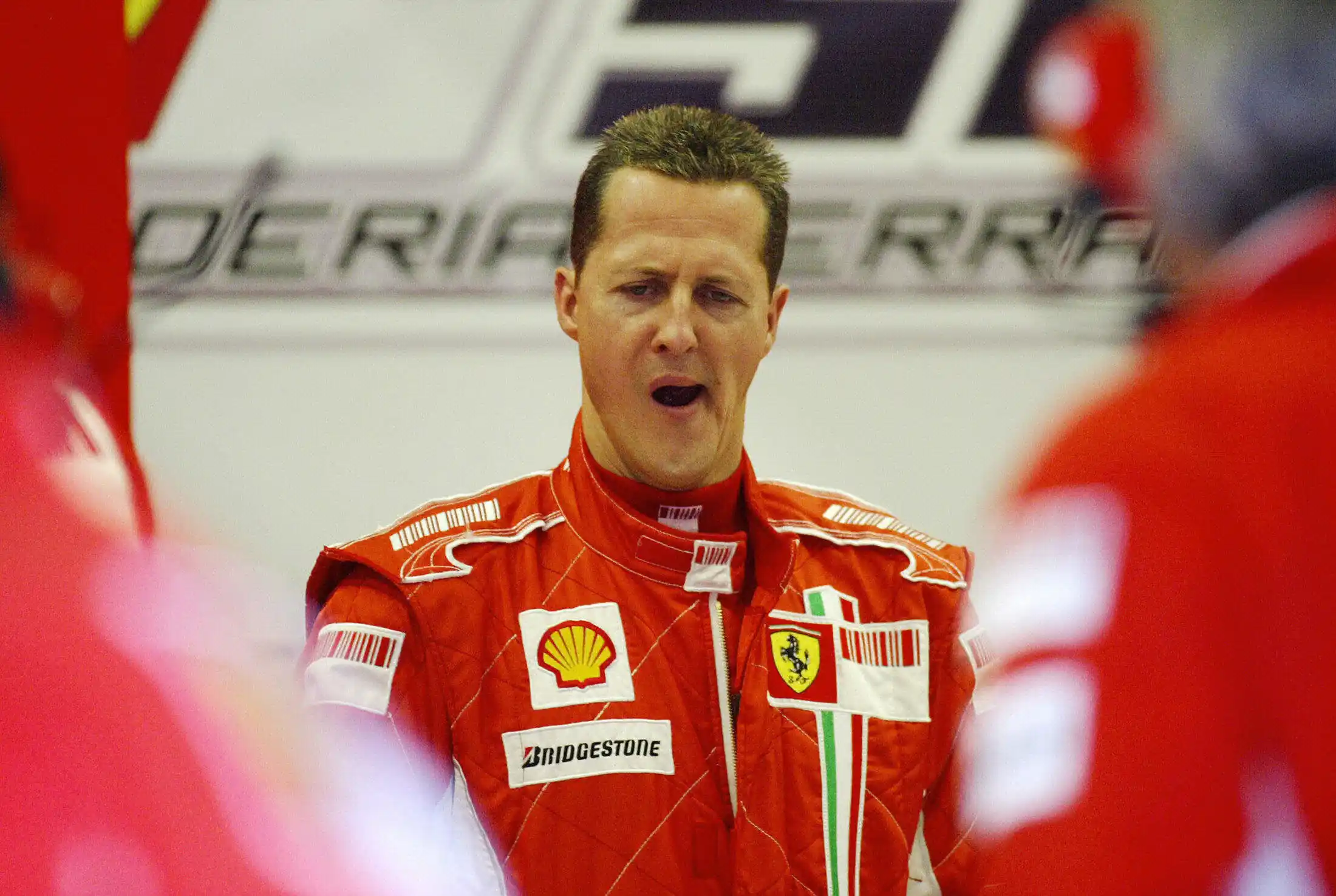 Неизвестные сфотографировали больного Михаэля Шумахера и шантажируют его семью. Сколько они хотят за снимки?