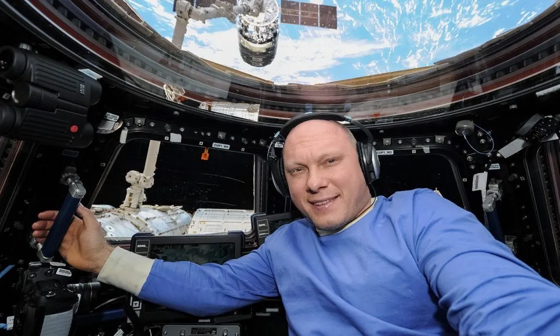 AirPods Pro и флагманские Bose. Космонавт посоветовал лучшие наушники с шумоподавлением