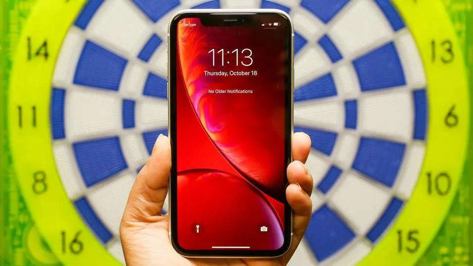 Какой iPhone XR сейчас выгоднее всего. И почему