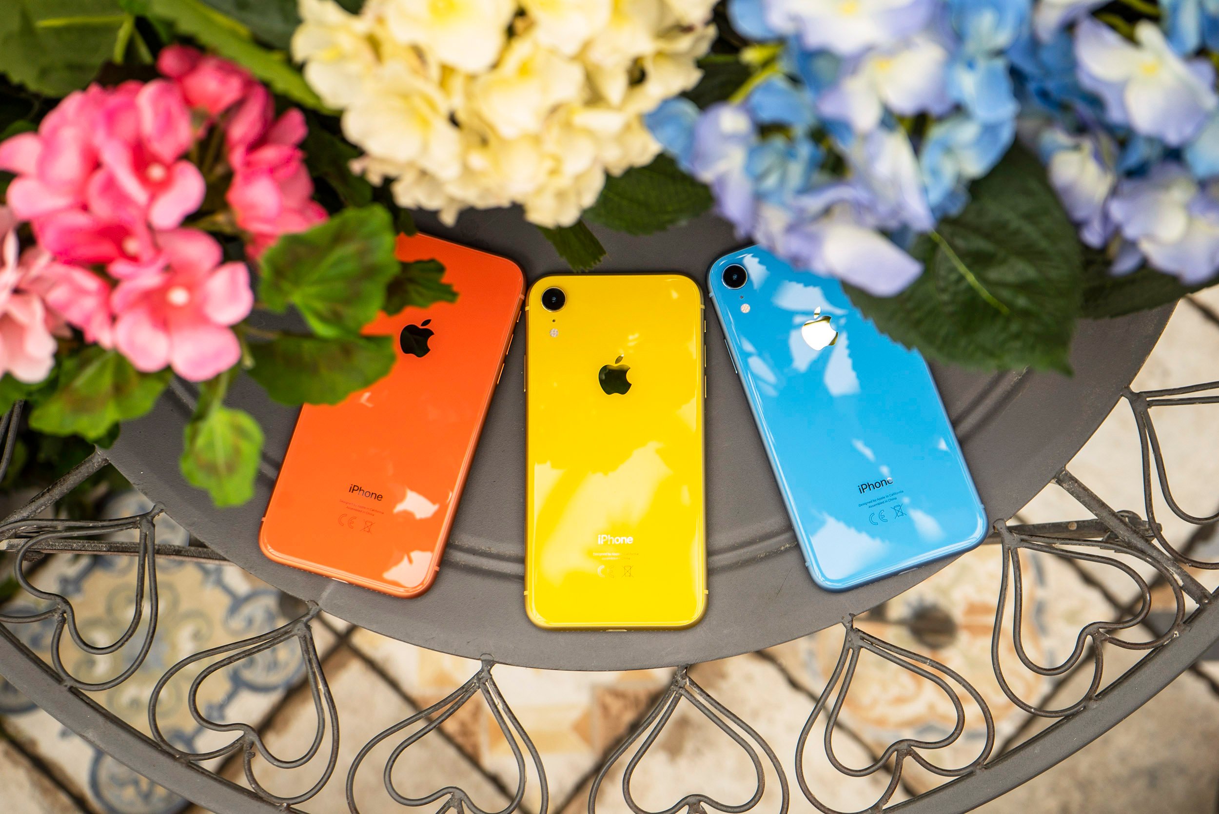 Стоит ли менять iphone xr на iphone 12