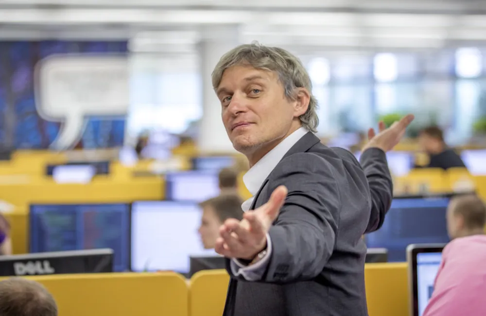 Тиньков объяснил, зачем его банк будет спонсировать русский футбол. Сам Олег ни при чём