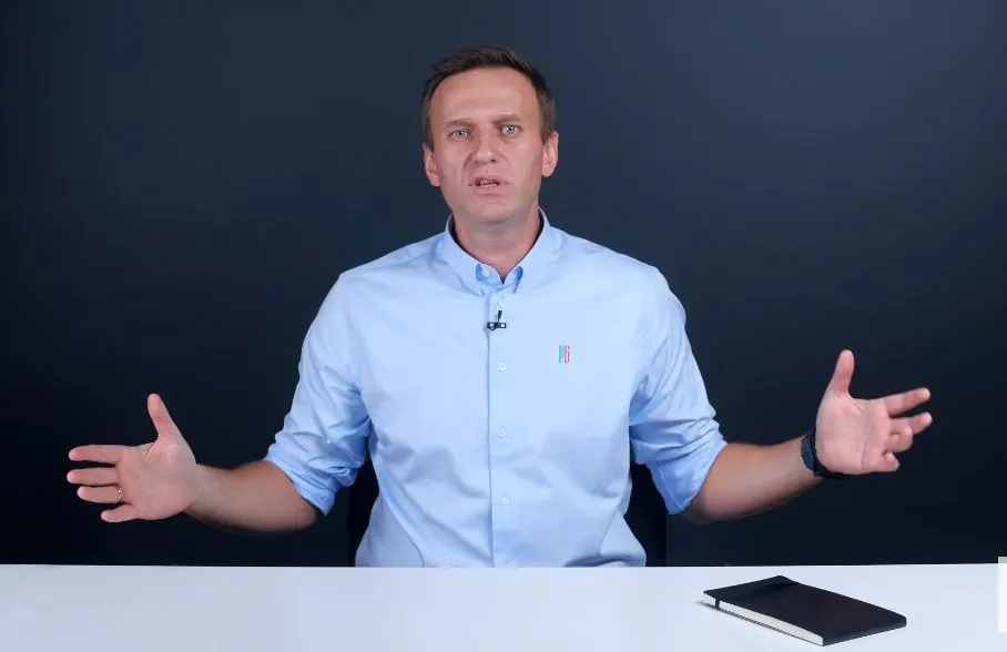 Антон Красовский снял серию фактурных видео о коронавирусе. Алексею Навальному ужасно не понравилось